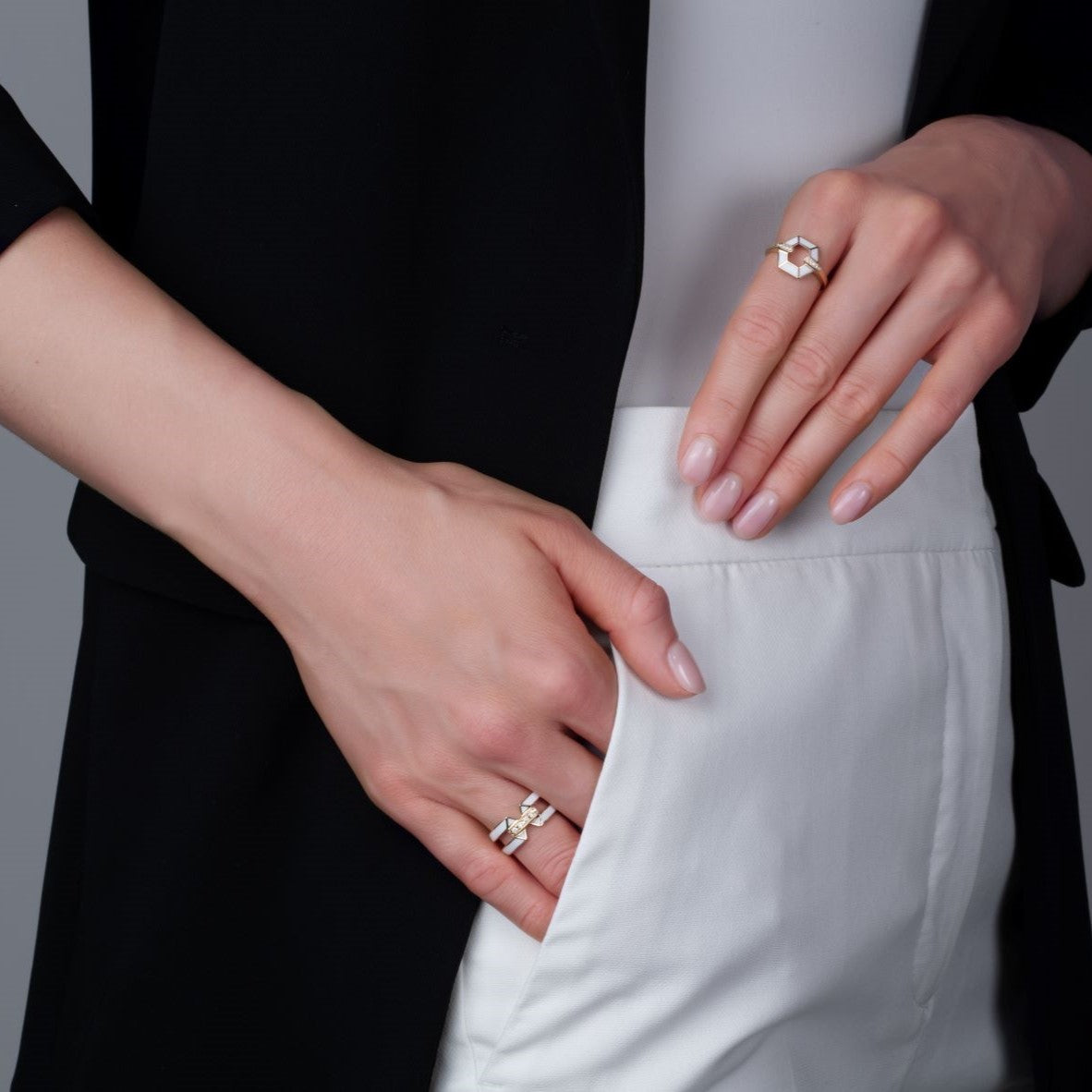 HONEY HONEY Honeycomb Ring with Enamel and Diamonds